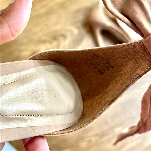 Heels - Picture 2 of 7